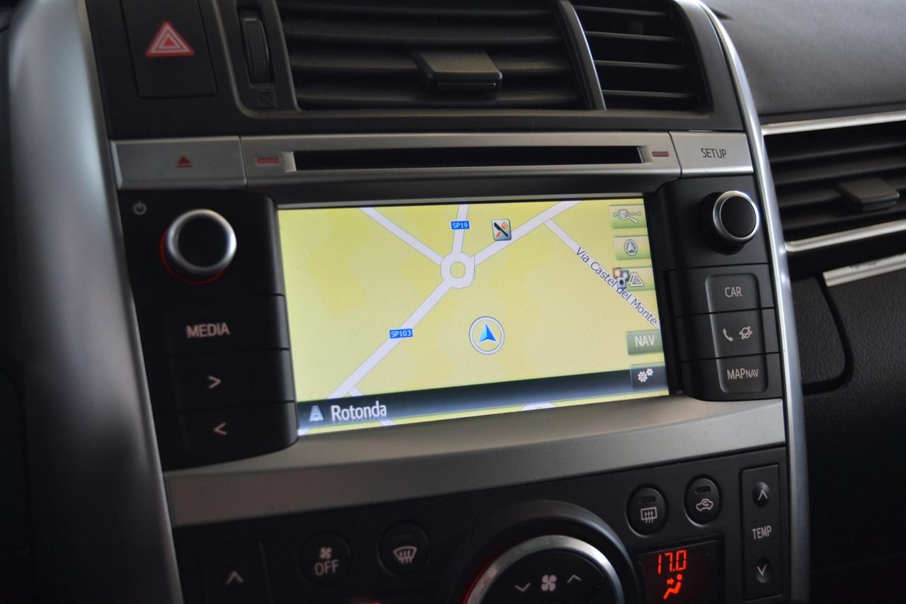 Toyota Verso 1.6 D-4D Style 7Posti/Navi/Tetto/Cruise