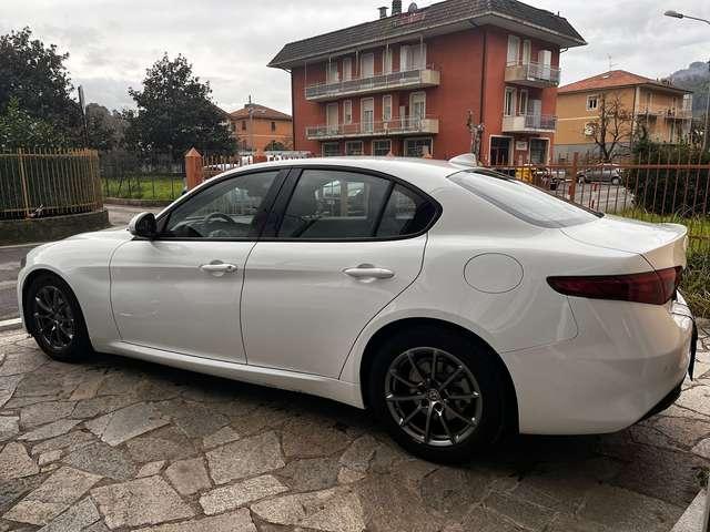 Alfa Romeo Giulia Giulia 2.2 t Business 136cv