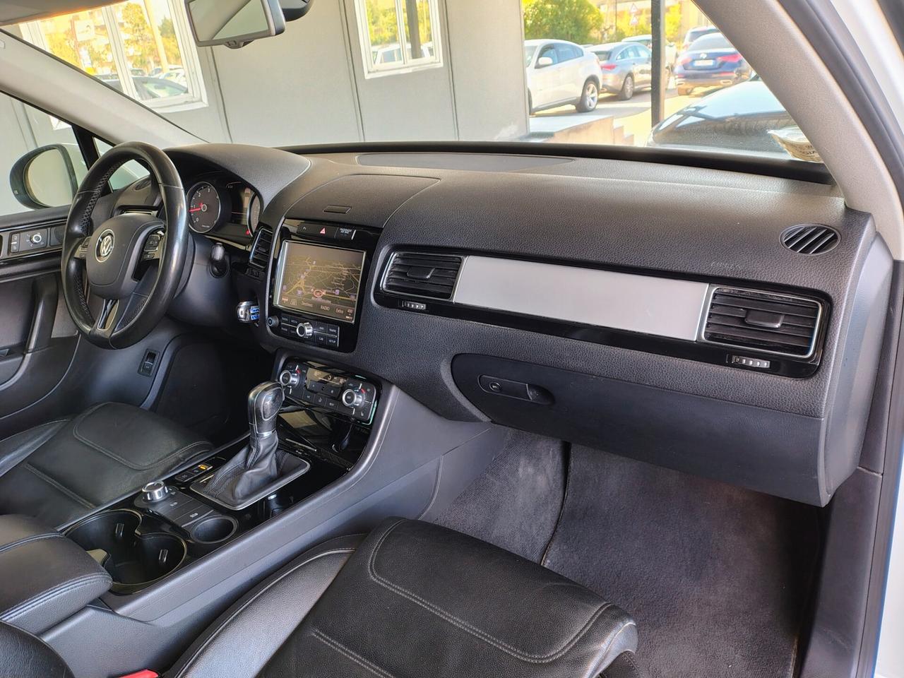 Volkswagen Touareg 3.0 TDI 245 CV tiptronic BlueMotion Techn. Executive