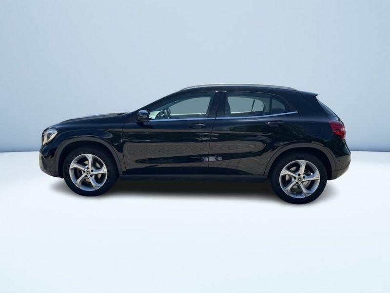 Mercedes-Benz GLA 200 D SPORT AUTO
