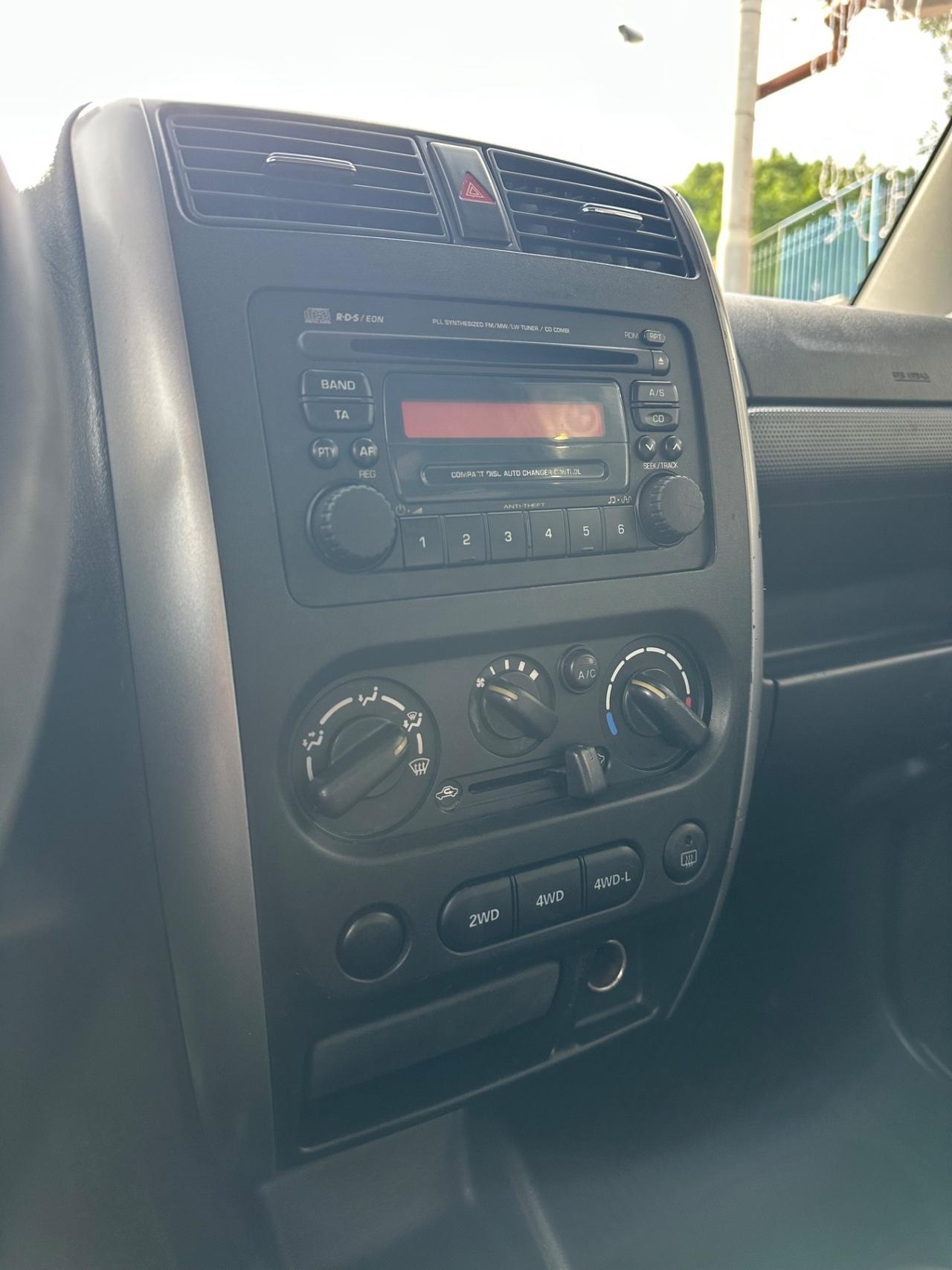 Suzuki Jimny 1.5 DDiS cat 4WD JLX