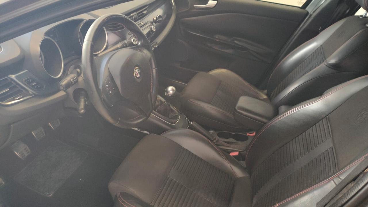 Alfa Romeo Giulietta 2.0 JTDm-2 140 CV Distinctive