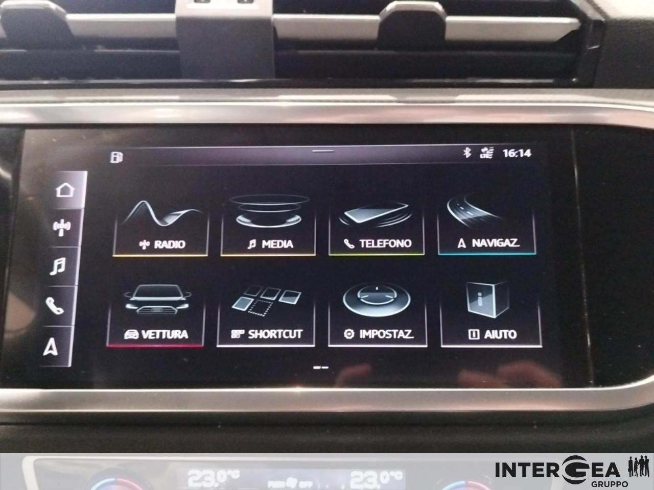 AUDI Q3 35 2.0 tdi Business s-tronic