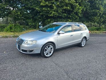 Volkswagen Passat 2.0 TDI DSG Highline cambio automatico