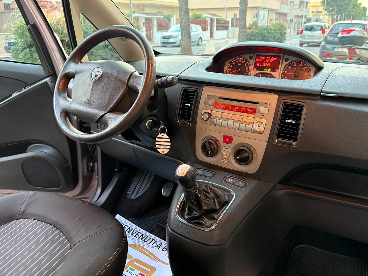Lancia MUSA 1.3 MJT 95CV S&S Gold - 2011