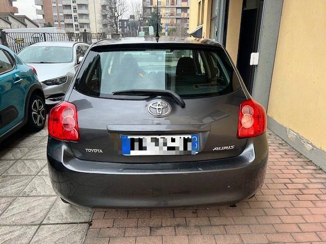 TOYOTA Auris 1.6 5 porte Sol