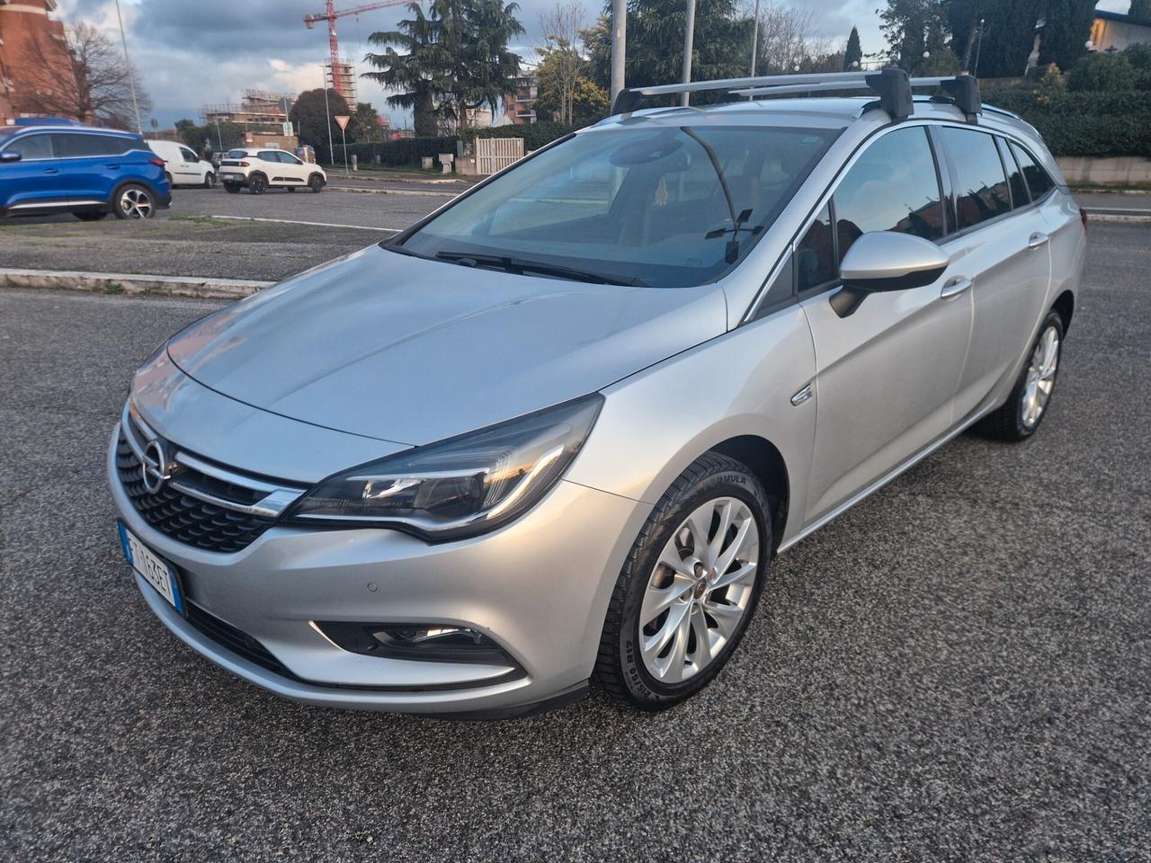 Opel Astra 1.4 Turbo 110cv Innovation 59 mila km Opel Astra 1.4 Turbo 110cv Innovation 59 mila km Metano