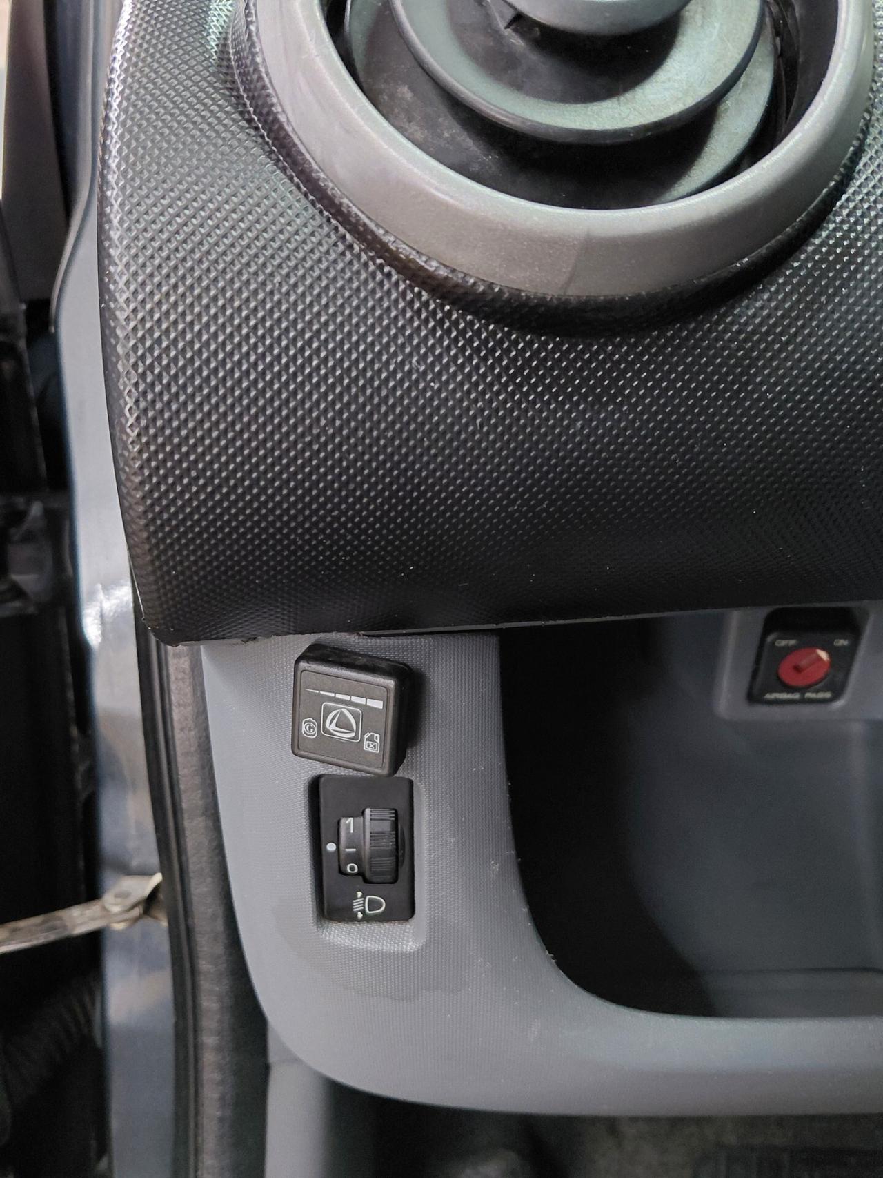 Peugeot 107 1.0 68CV 5p. Cambio automatico