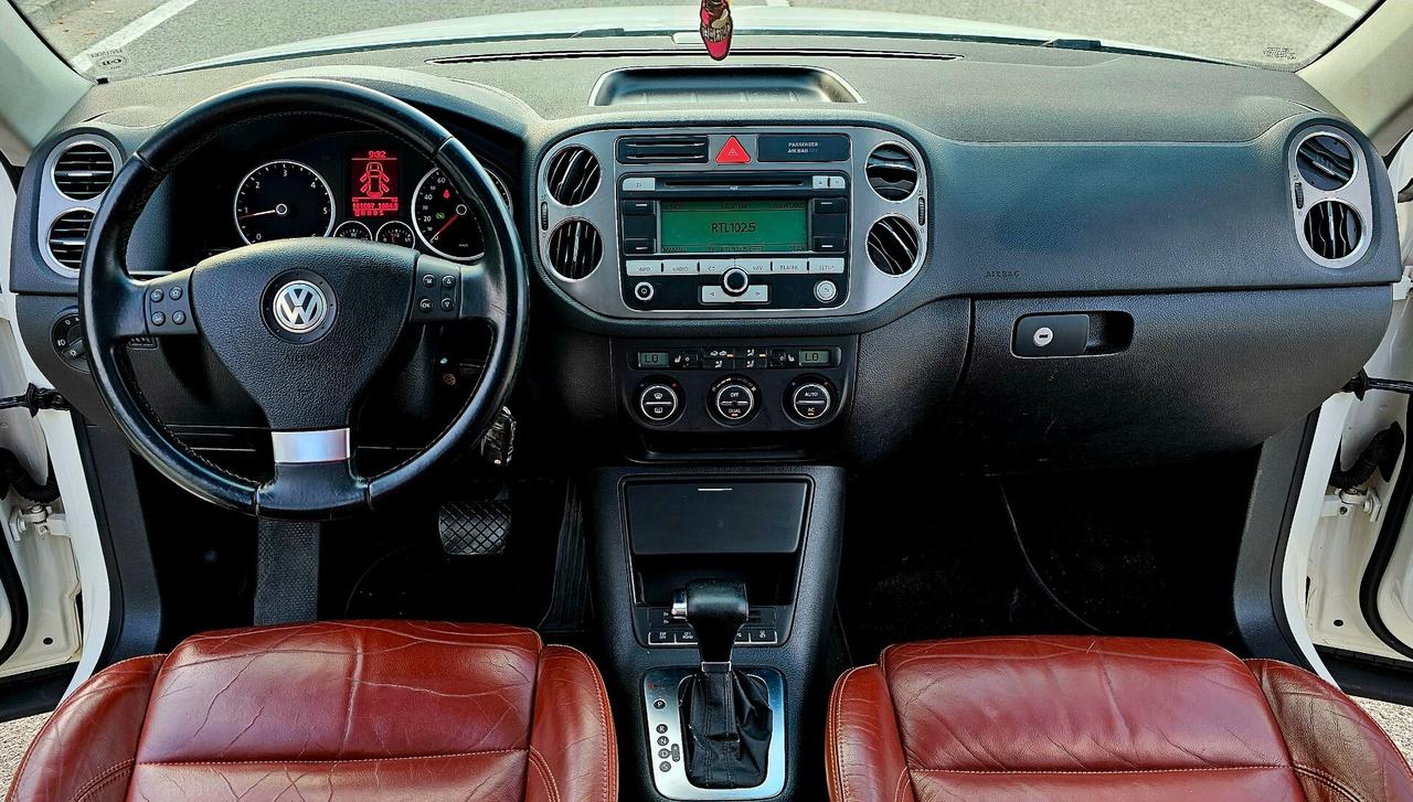 Volkswagen Tiguan 2.0 16V TDI DPF tiptronic Sport & Style (18°)