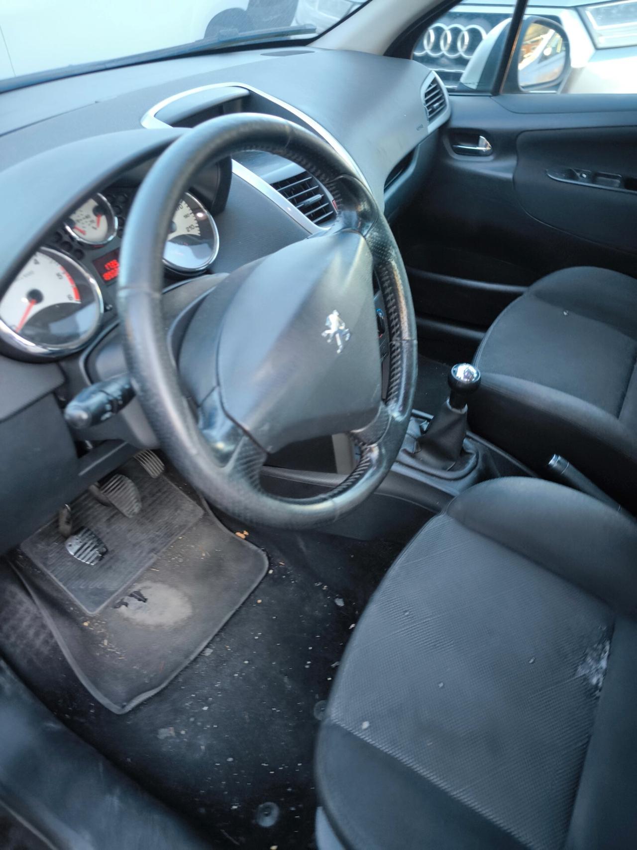 Peugeot 207 1.6 HDi 110CV 5p. XS