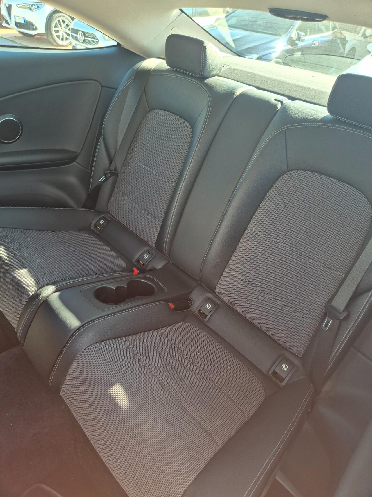 Mercedes-benz C 220 d Coupé Premium