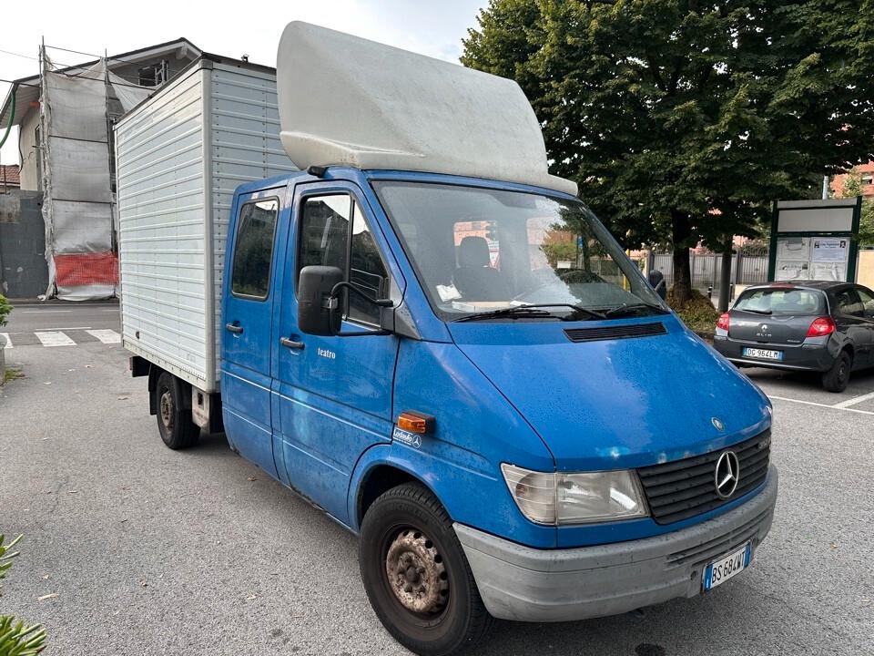 Mercedes Sprinter cassone centinato 7 posti