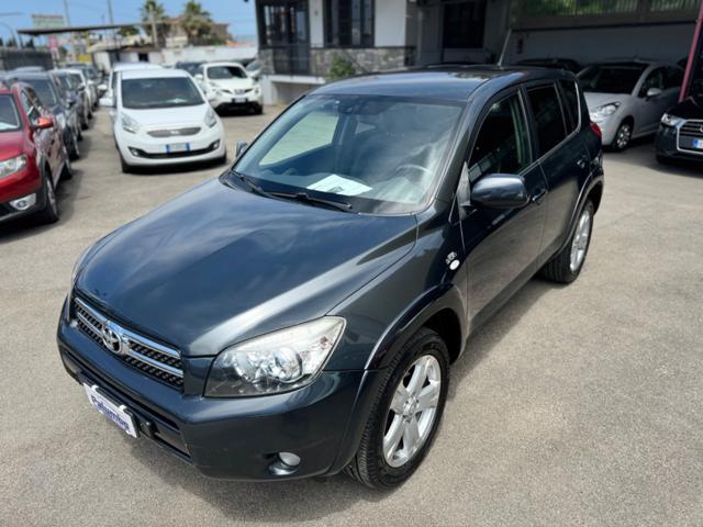 TOYOTA RAV 4 RAV4 2.2 D-4D 177 CV 4x4 Luxury