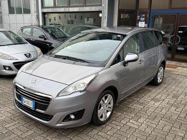 Peugeot 5008 NEOPATENTATI 1.6 HDi 115CV 7 POSTI