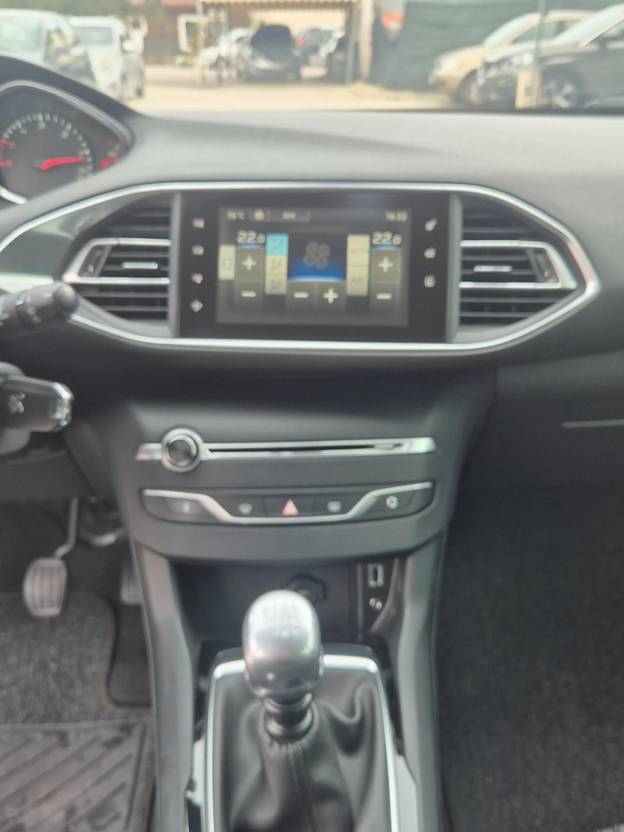 Peugeot 308 BlueHDi 120 S&S Allure