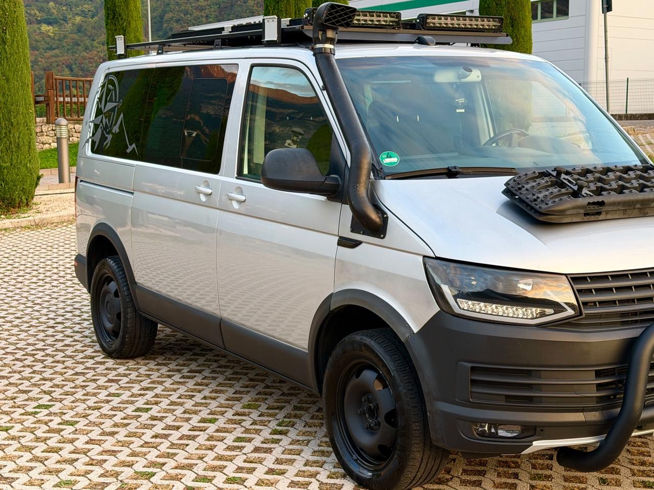 Multivan 2.5 TDI/174CV OffRoad T6 Restyling 2020,7 posti