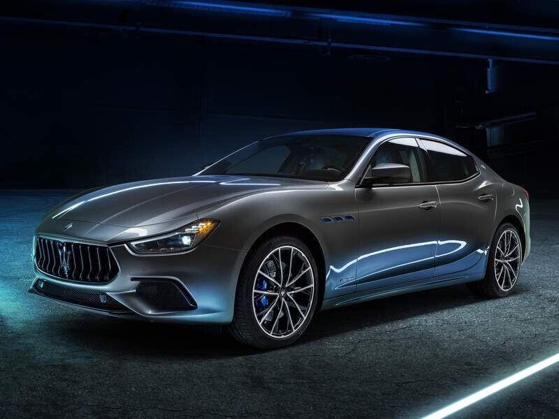 Maserati Ghibli L4 330 CV MHEV Granlusso INTERNO ROSSO CARTIER