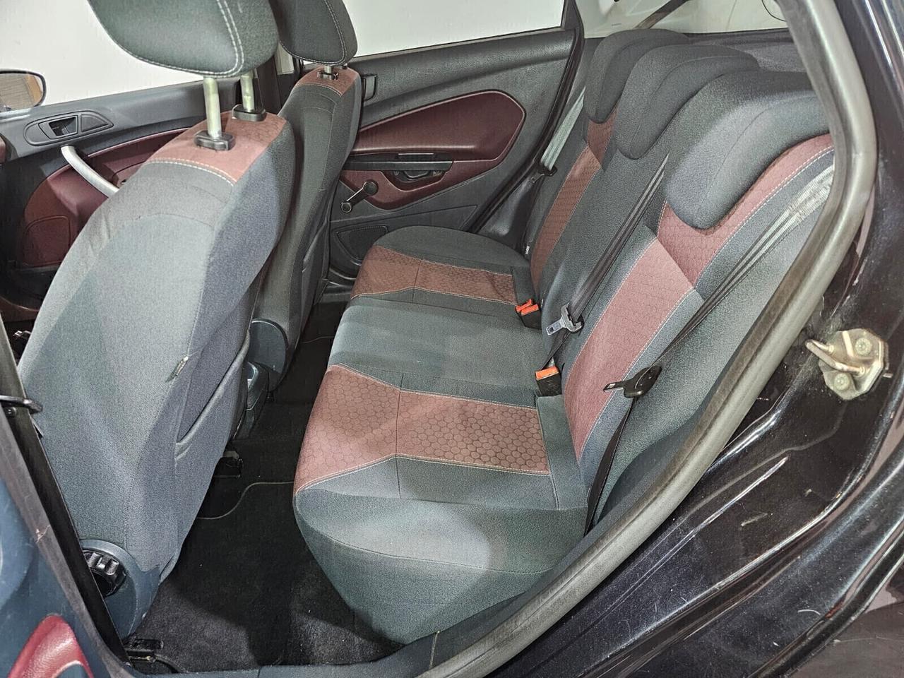 Ford Fiesta 1.6 TDCi 95 CV 5p. Titanium