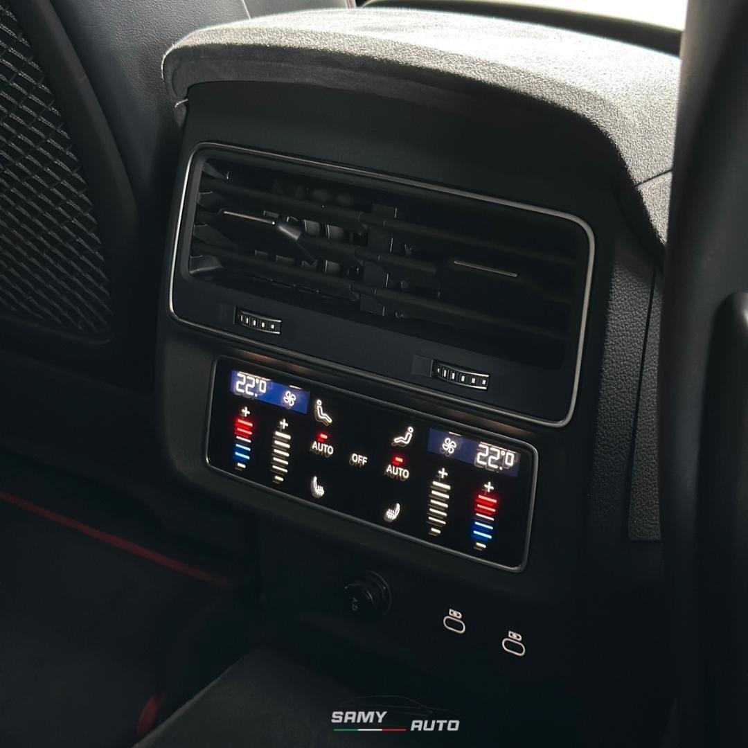Audi RS Q8 Audi RS Q8 4.0 mhev 600cv tiptronic