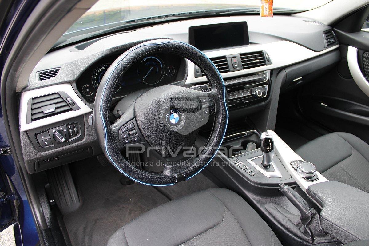 BMW 320d Efficient Dynamics Touring Business Advantage aut.
