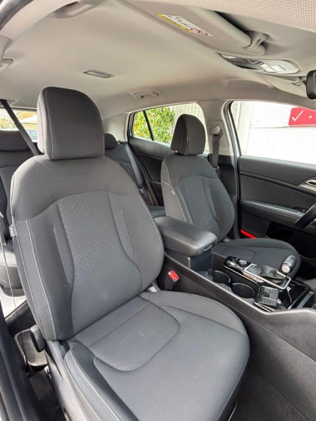 KIA Sportage 1.6 CRDi MHEV DCT Business