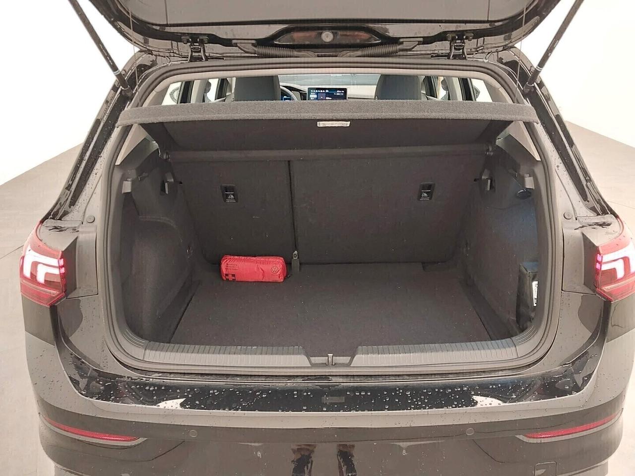 Volkswagen Golf RESTYLING 8.5 - 2.0 tdi 115cv. 5 anni di Garanzia