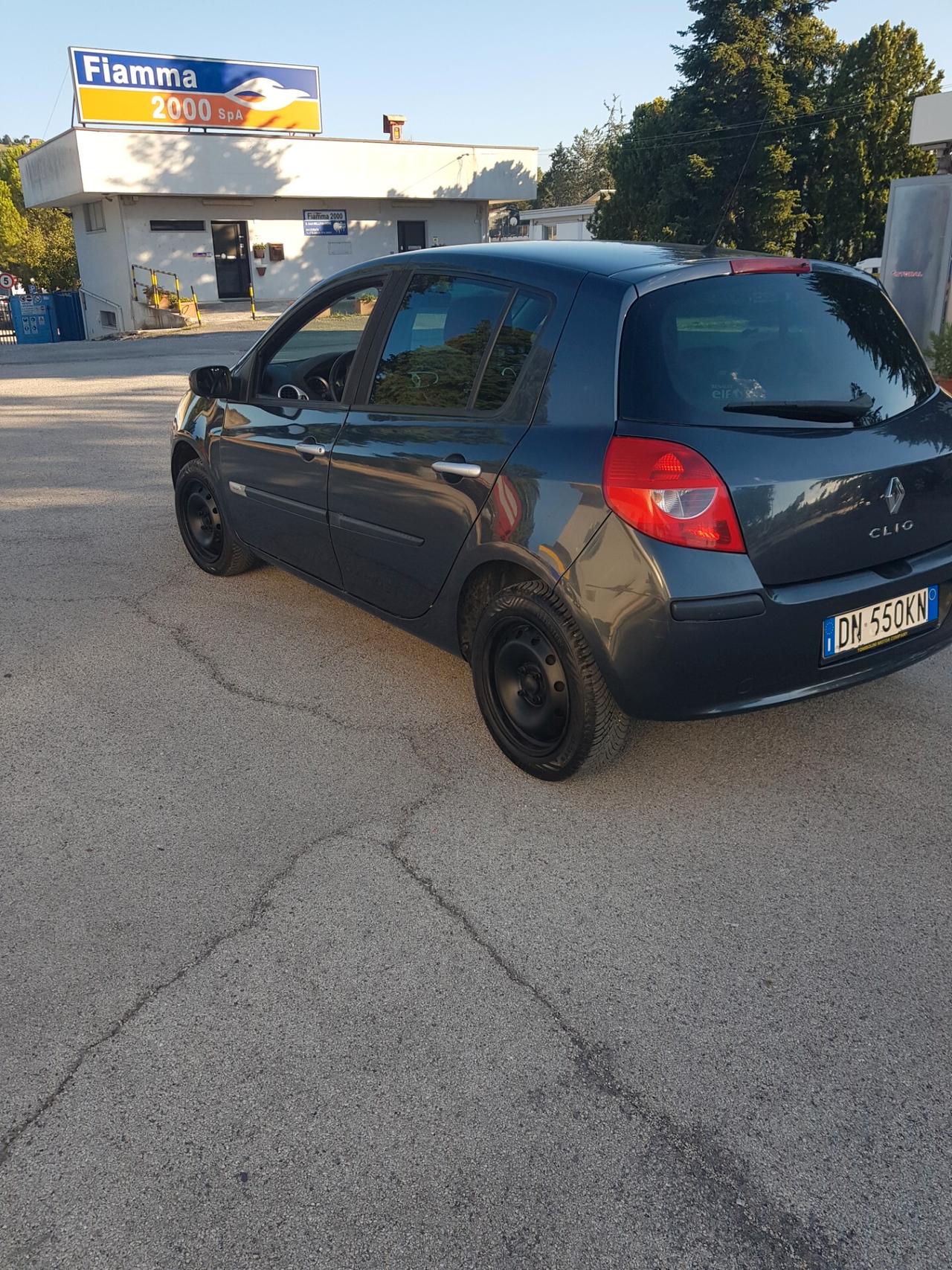 Renault Clio Storia 1.2 5 porte anno 2008