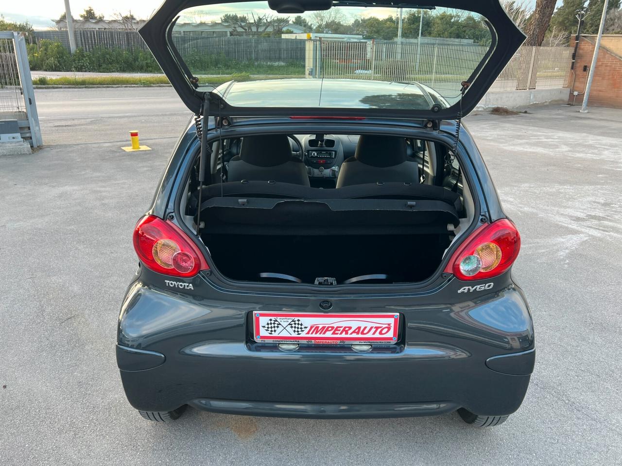 Toyota Aygo 1.0 Now TAGLIANDATA CON GARANZIA