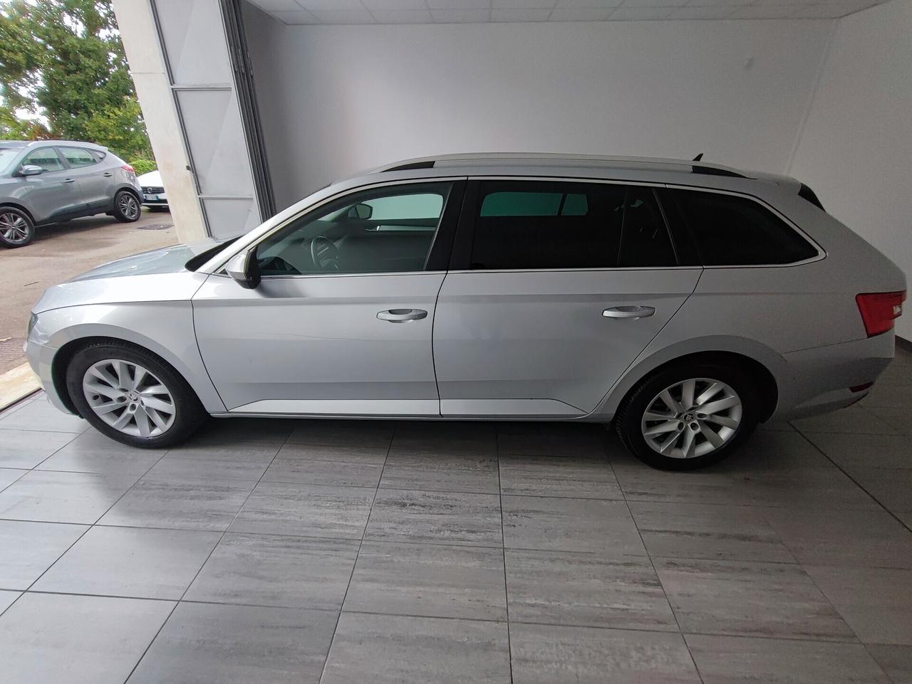 Skoda Superb 2.0 TDI 150 CV SCR DSG Wagon SportLine