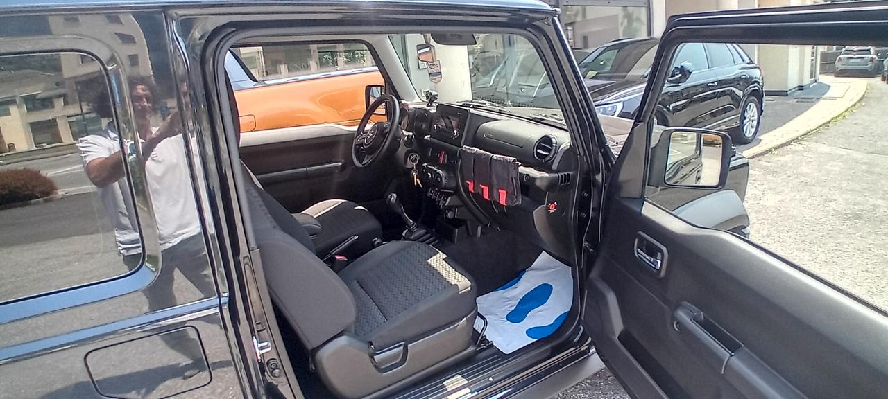 Suzuki Jimny 1.5 5MT PRO (N1)