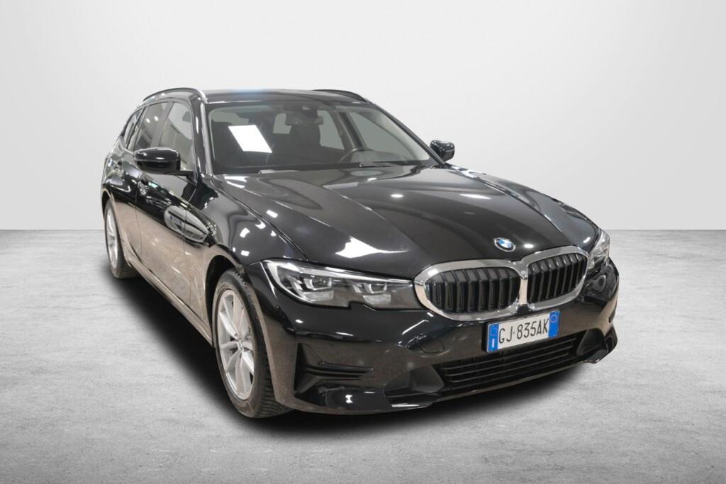 BMW 318D TOURING 150CV STEPTRONIC 48V BUSINESS ADVANTAGE ( FARI LED - BMW DIGITAL COCKPIT - CLIMA TRIZONA - CRUISE - NAVI - PDC )