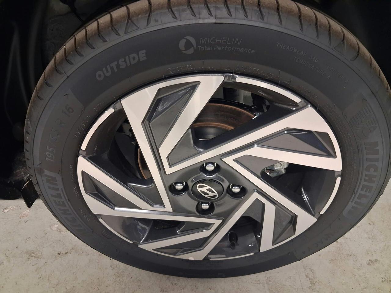 Hyundai Bayon 1.2 MPI MT XLine