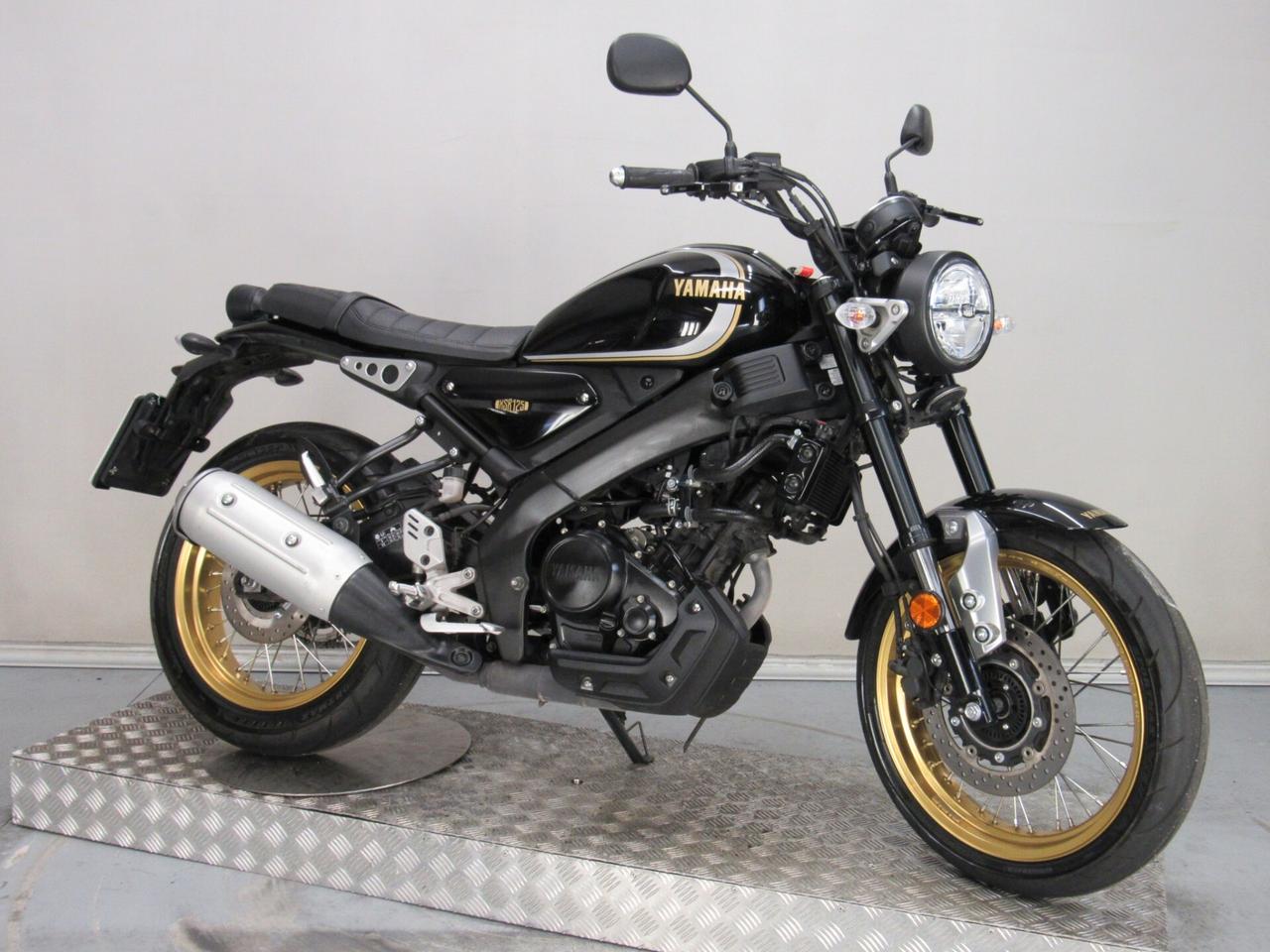 Yamaha XSR 125 ABS LEGACY 11 KW PATENTE A1/B
