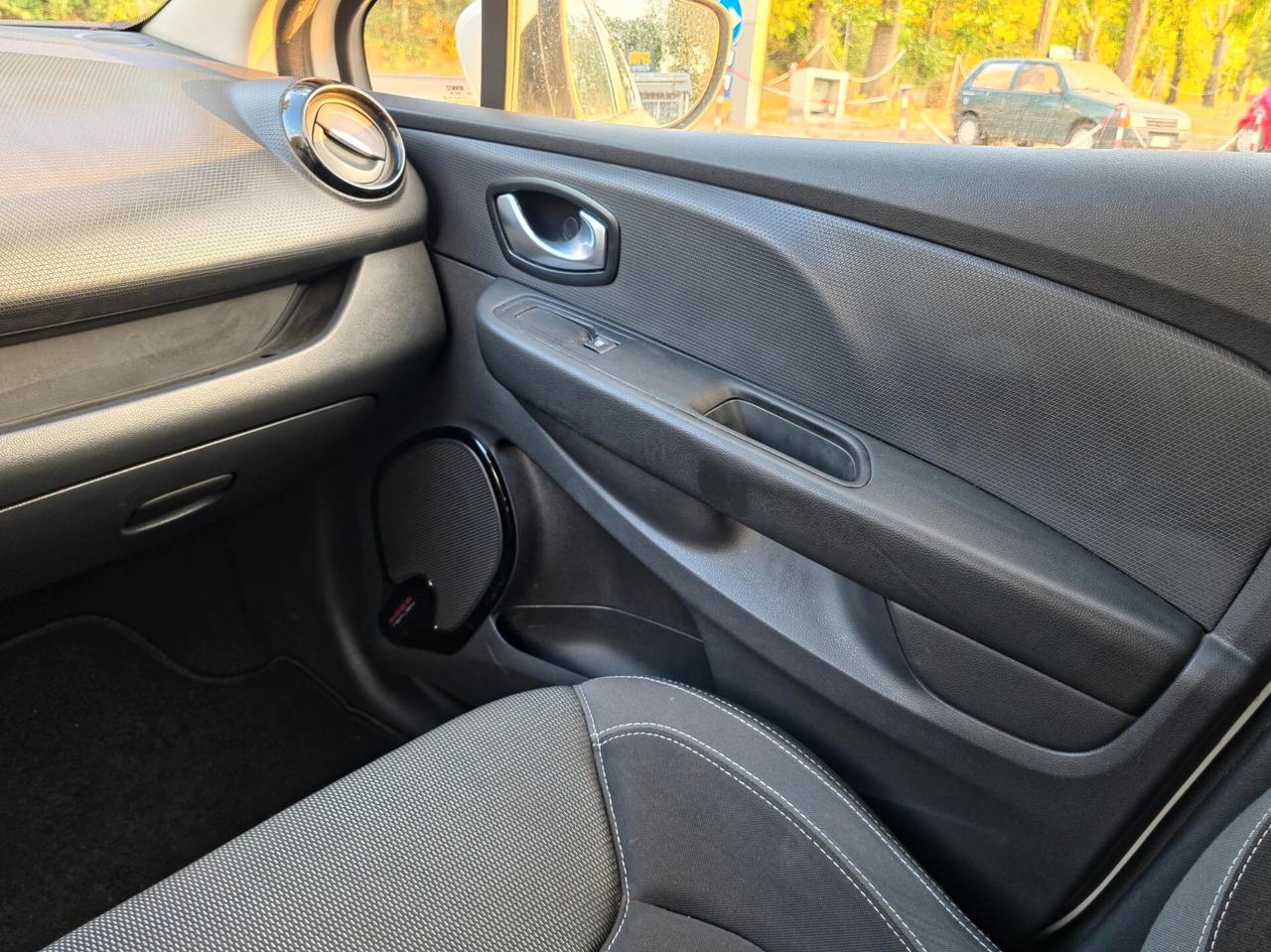 Renault Clio dCi 8V 75CV Start&Stop 5 porte Energy Life E6B Manuale NEO 2017