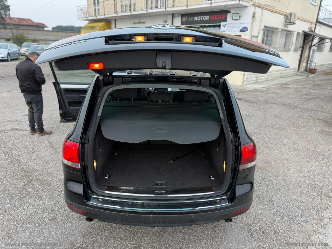 VOLKSWAGEN Touareg 2.5 R5 TDI DPF tiptronic Exclusive