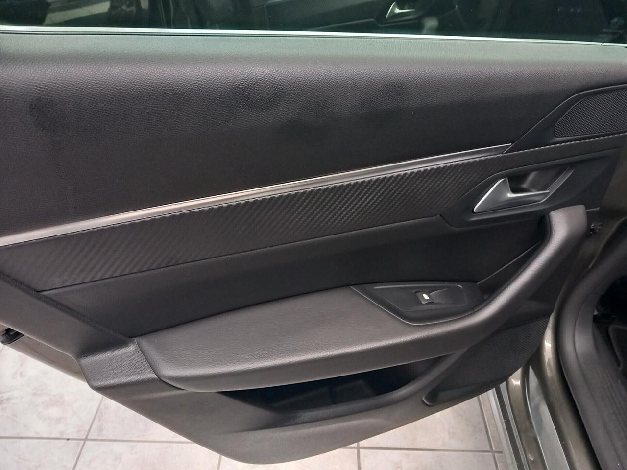 Peugeot 508 BlueHDi 130 Stop&Start EAT8 SW Allure