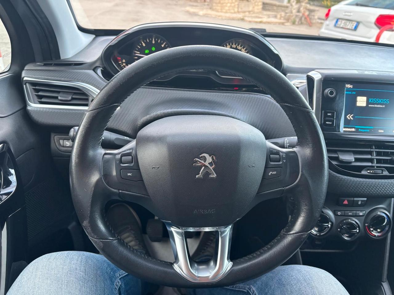 Peugeot 208 BlueHDi 100 S&S 5 porte Signature
