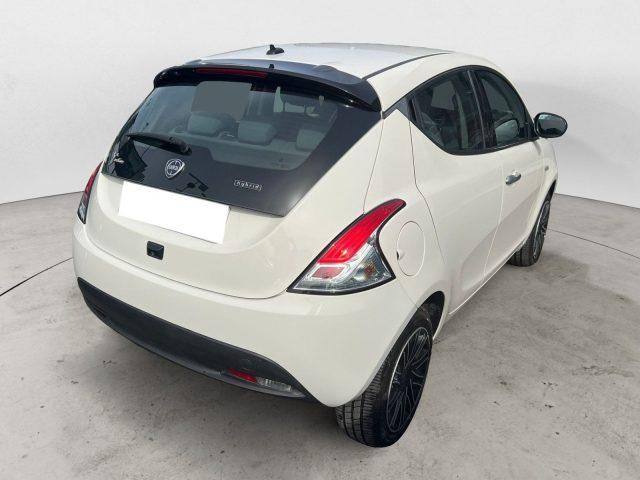 LANCIA Ypsilon 1.0 FireFly 70cv Hybrid Gold