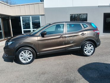 Nissan Qashqai 1.5 dCi DPF Tekna