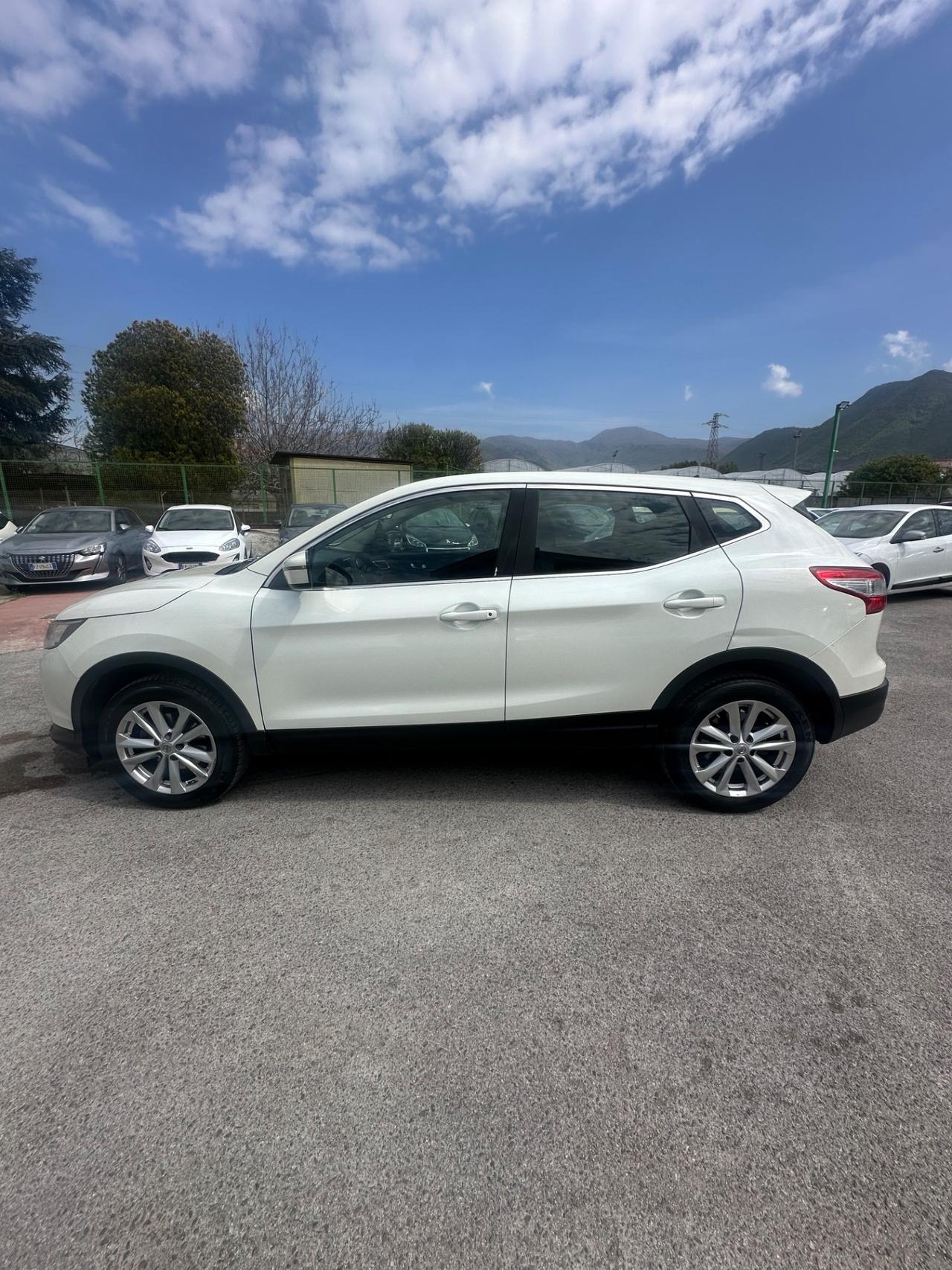 Nissan Qashqai 1.5 dCi Visia