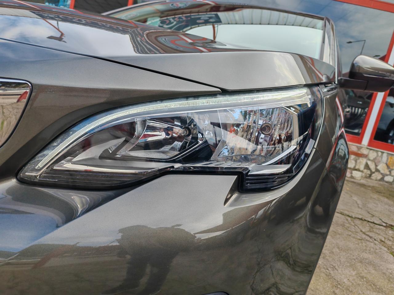 Peugeot 3008 diesel 06/2018 cv131