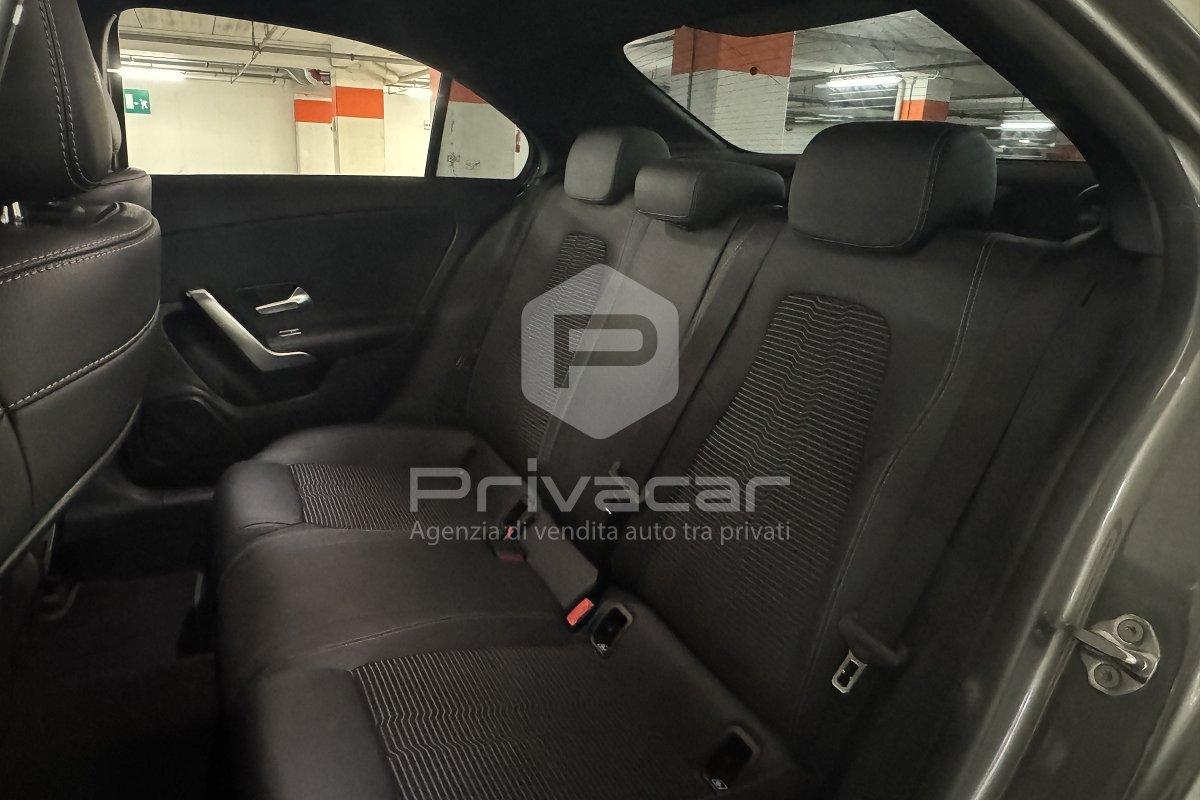 MERCEDES A 180 d Automatic Business