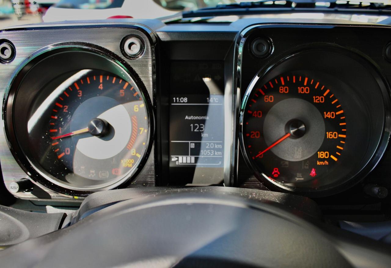 Suzuki Jimny 1.5 PRO N1 BI-COLOR SCALETTA POST.