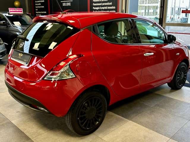 Lancia Ypsilon 1.0 Firefly 70CV S&S Hybrid Silver +Neopatentato