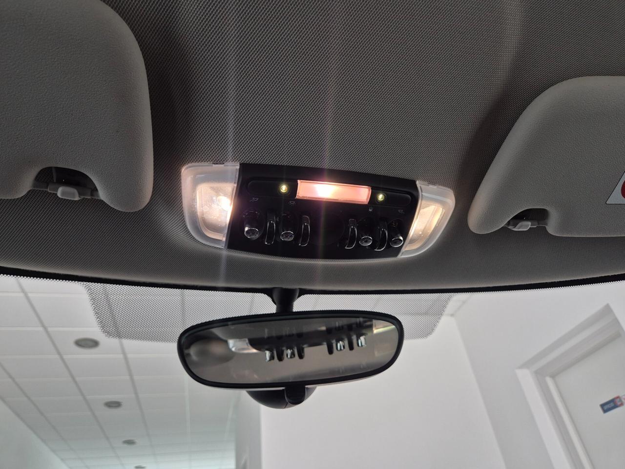 Mini 1.5 Cooper D Business XL 5 porte