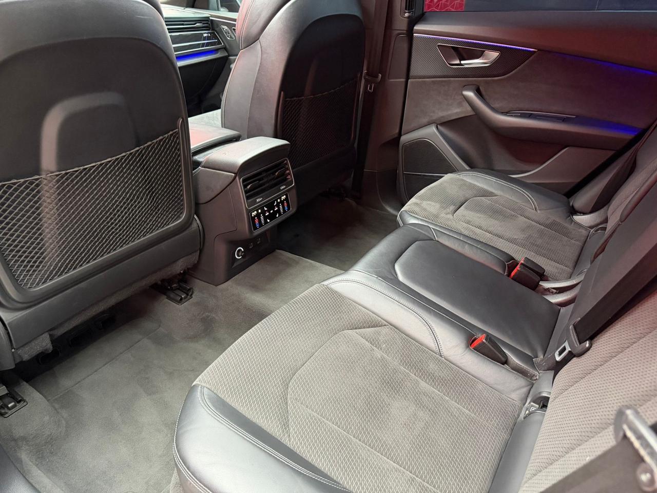 Audi Q8 50 TDI 286CV ALLES. SQ8 TETTO IVA DEDUCIBILE