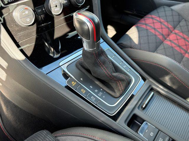 VOLKSWAGEN Golf GTI 2.0 TSI TCR Akrapovic DSG Service VW