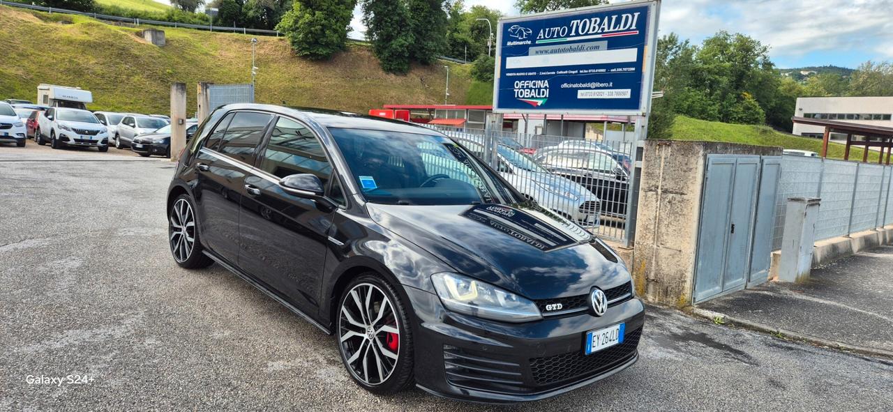 Volkswagen Golf GTD 2.0 TDI DSG 184CV