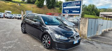 Volkswagen Golf GTD 2.0 TDI DSG 184CV