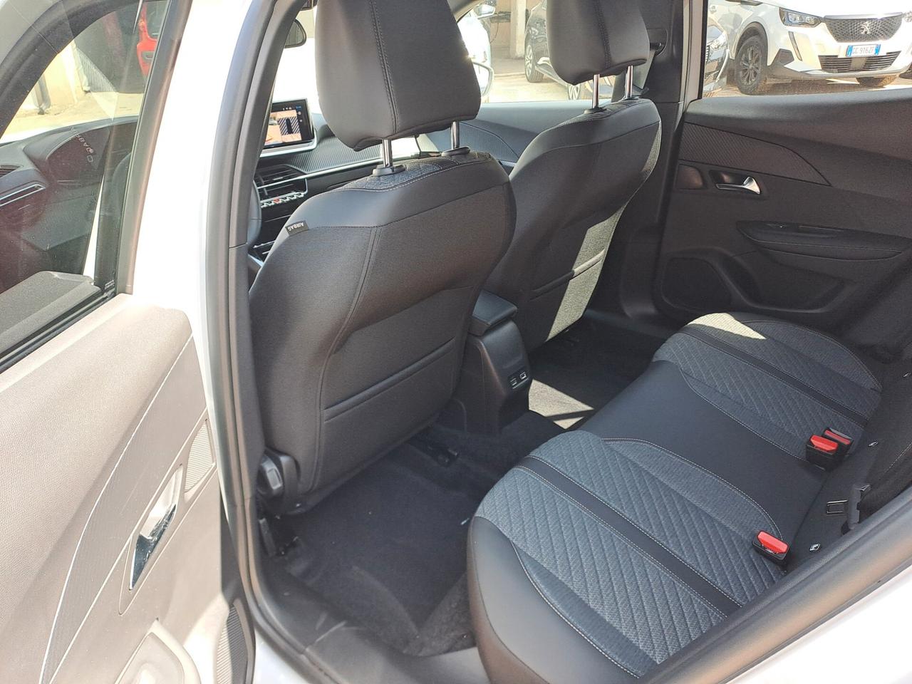 Peugeot 2008 PureTech 100 S&S Allure